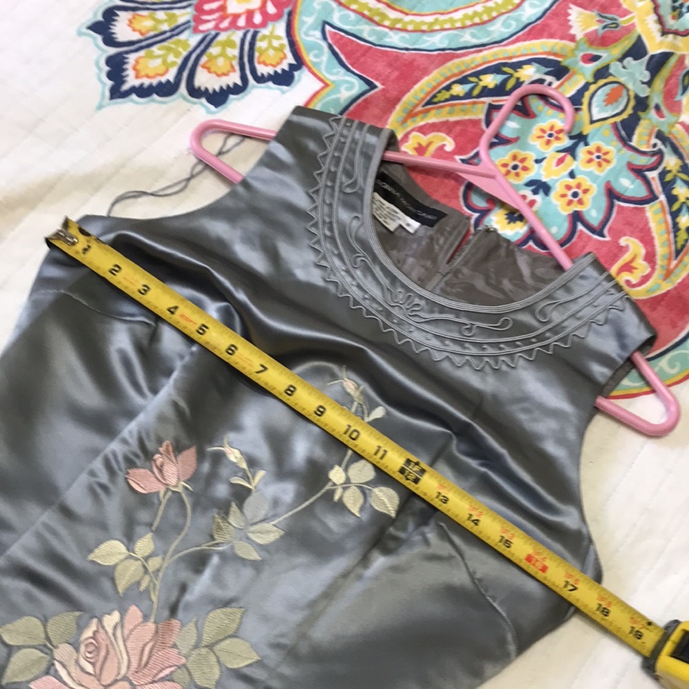 Embroidered satin column maxi dress or CheongSam - Picture 14 of 17